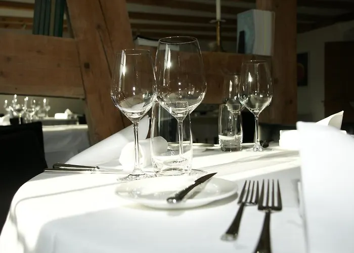 Casa Alva אורחן Trin